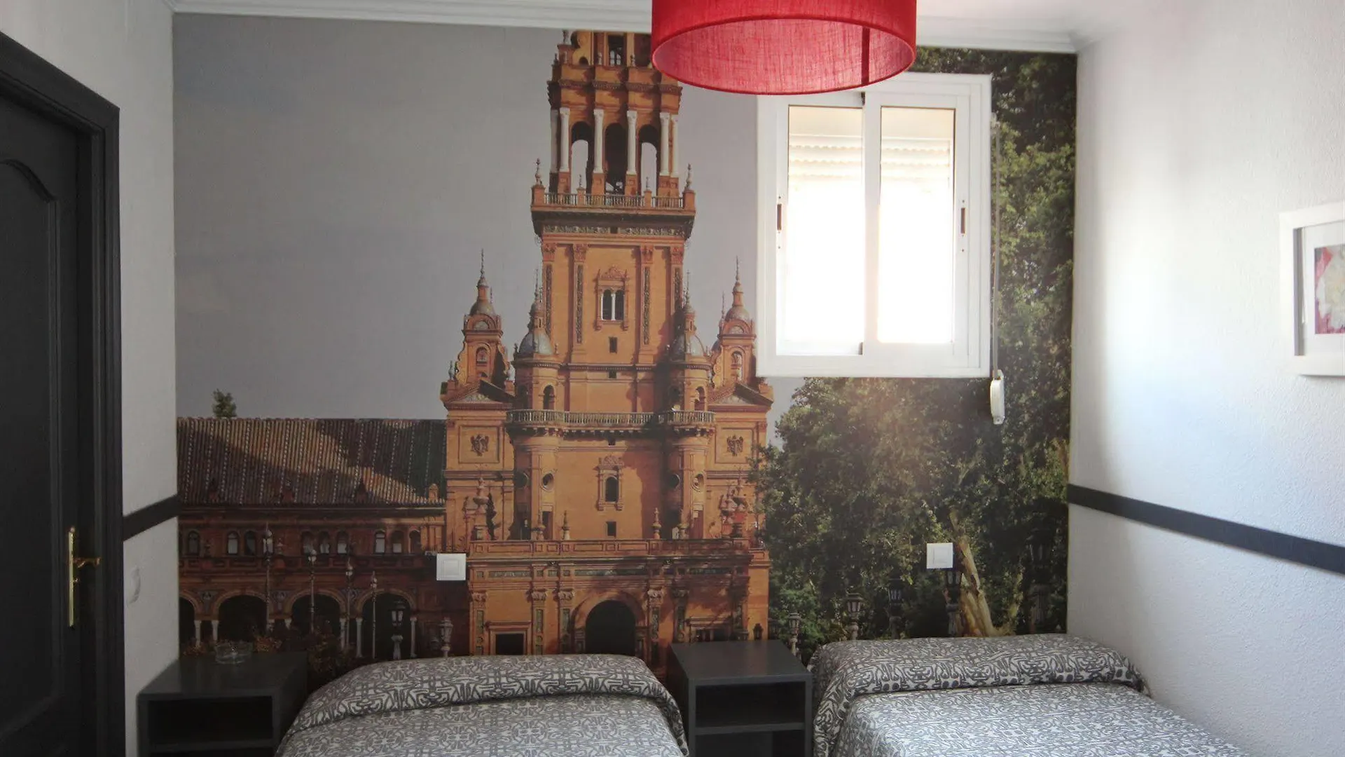 Hostal Paco'S Севилья Гостевой дом